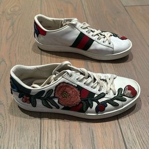 Gucci flower shoes size 36 1/2